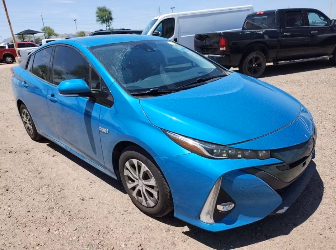 2018 Toyota Prius Prime Advanced - Image 2