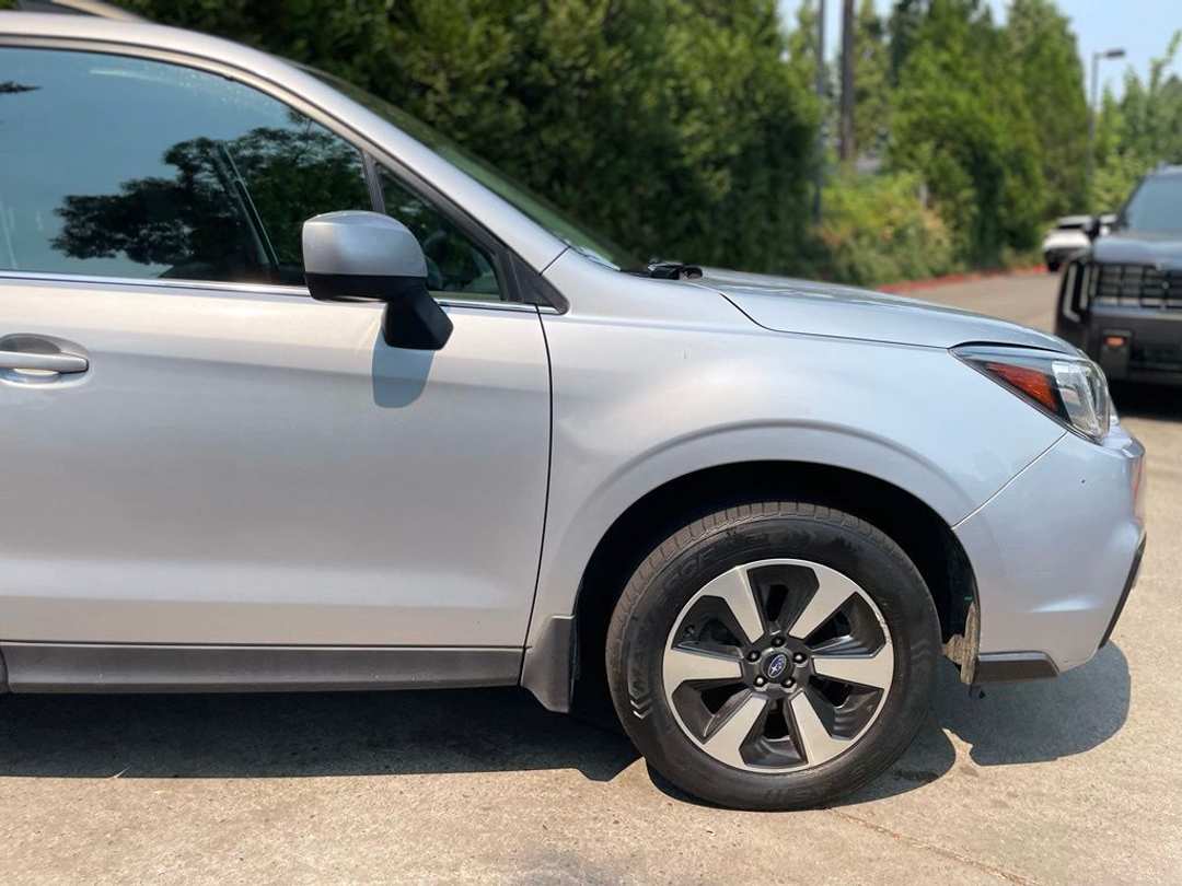2018 Subaru Forester 2.5i Limited - Image 2