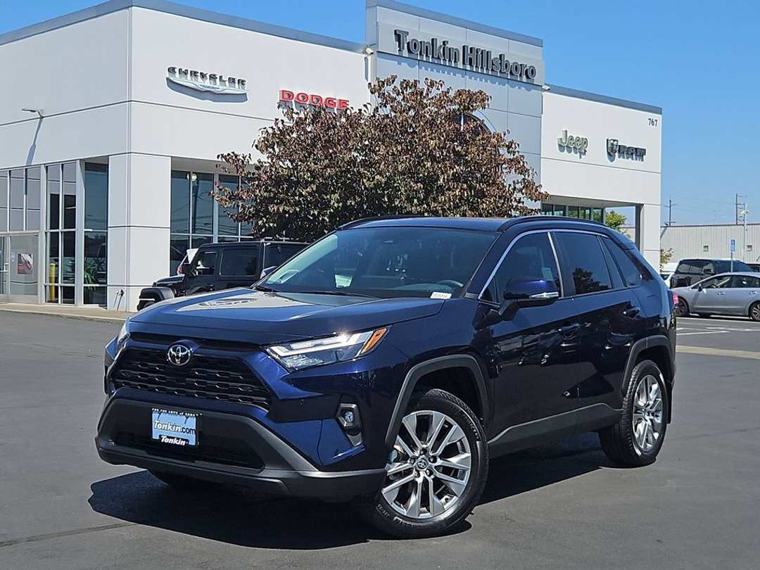 2025 Toyota Rav4 XLE Premium - Image 2