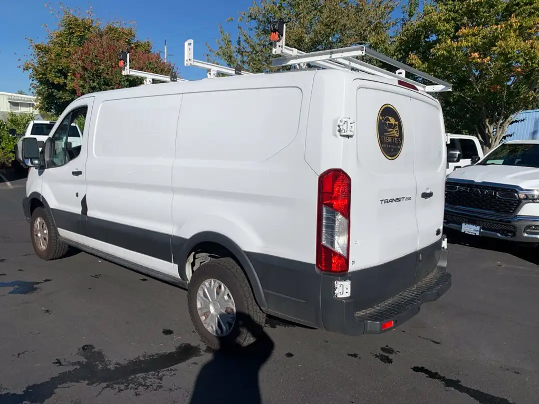 2016 Ford Transit-250 Base - Image 2
