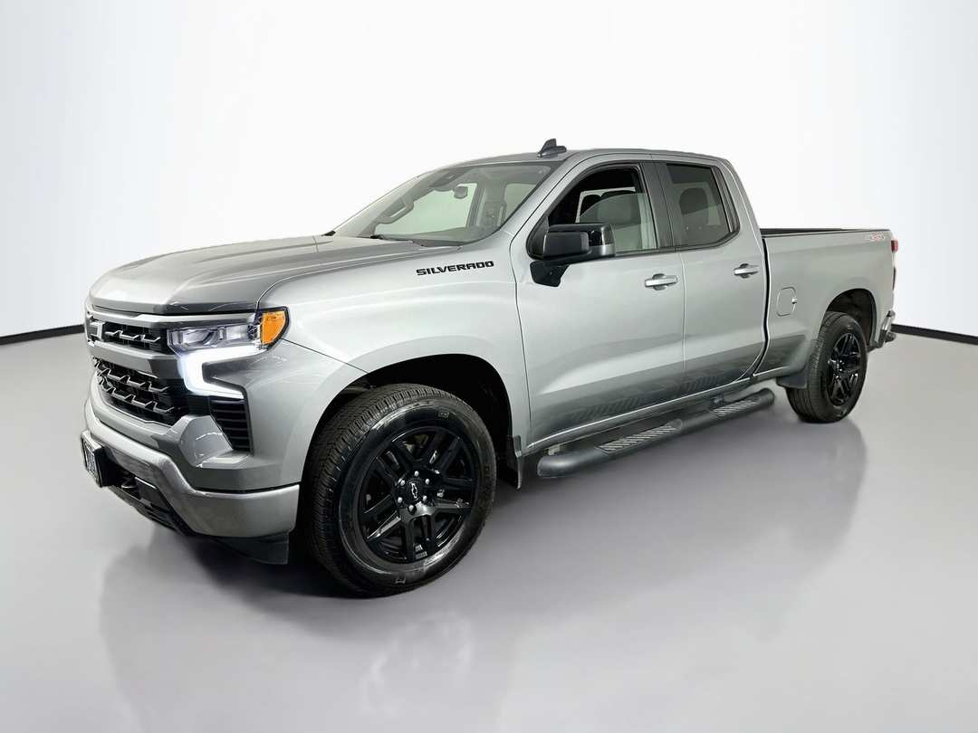 2023 Chevrolet Silverado 1500 RST - Image 3