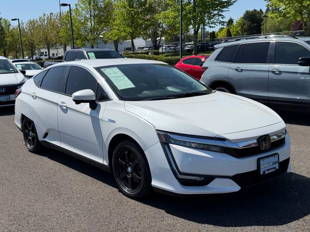 2019 Honda Clarity Plug-In Hybrid Base - Image 2