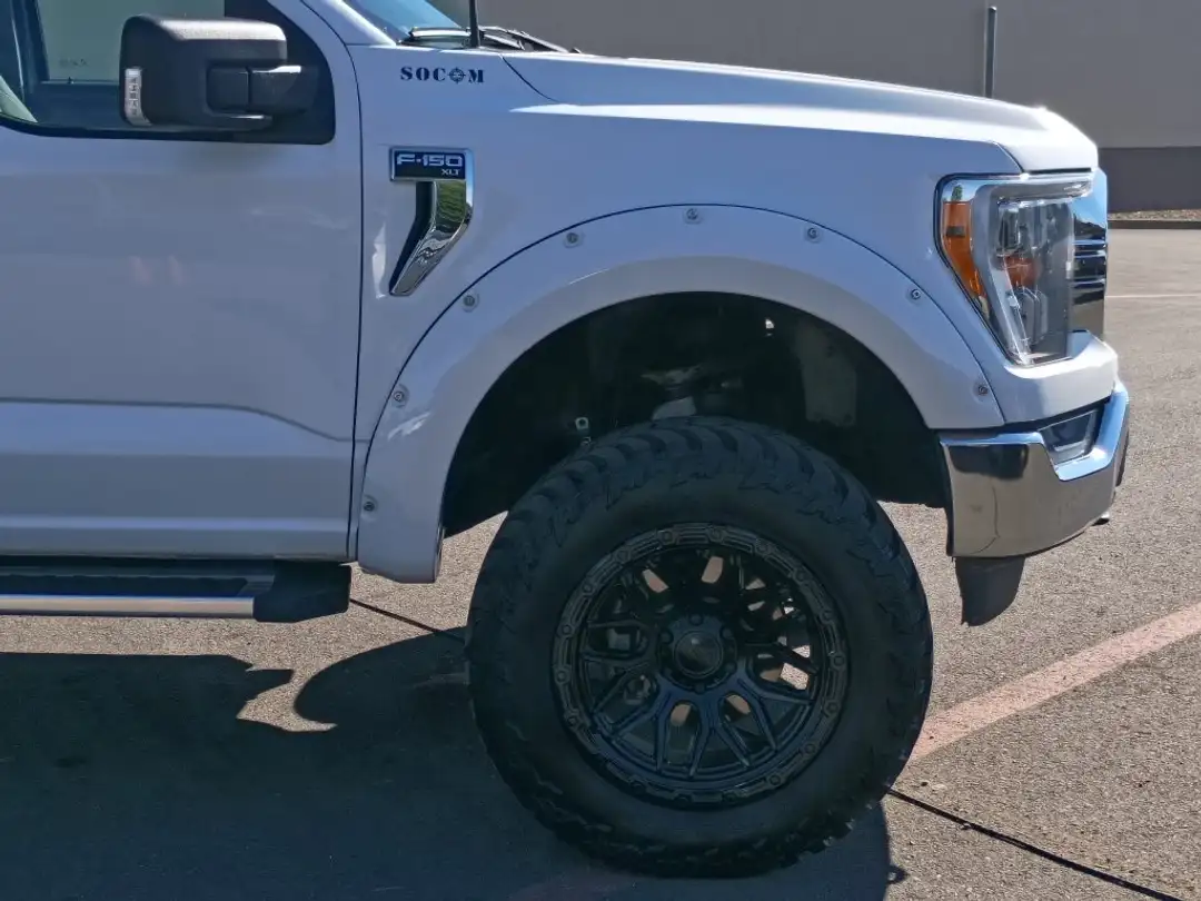 2023 Ford F-150 XL - Image 2