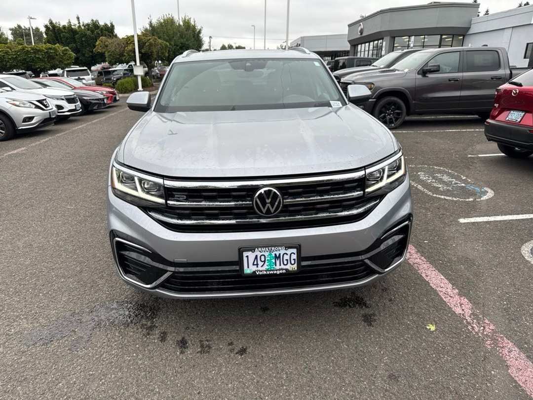 2020 Volkswagen Atlas Cross Sport 3.6L V6 SEL RLine - Image 2