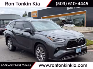 2022 Toyota Highlander Platinum