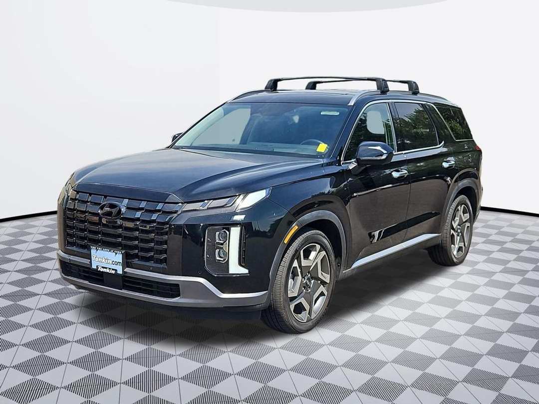 2023 Hyundai Palisade Limited - Image 2