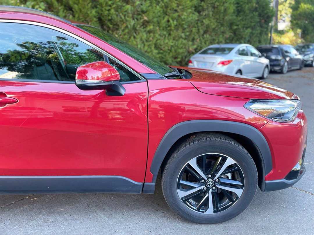 2023 Toyota Corolla Cross Hybrid XSE - Image 2