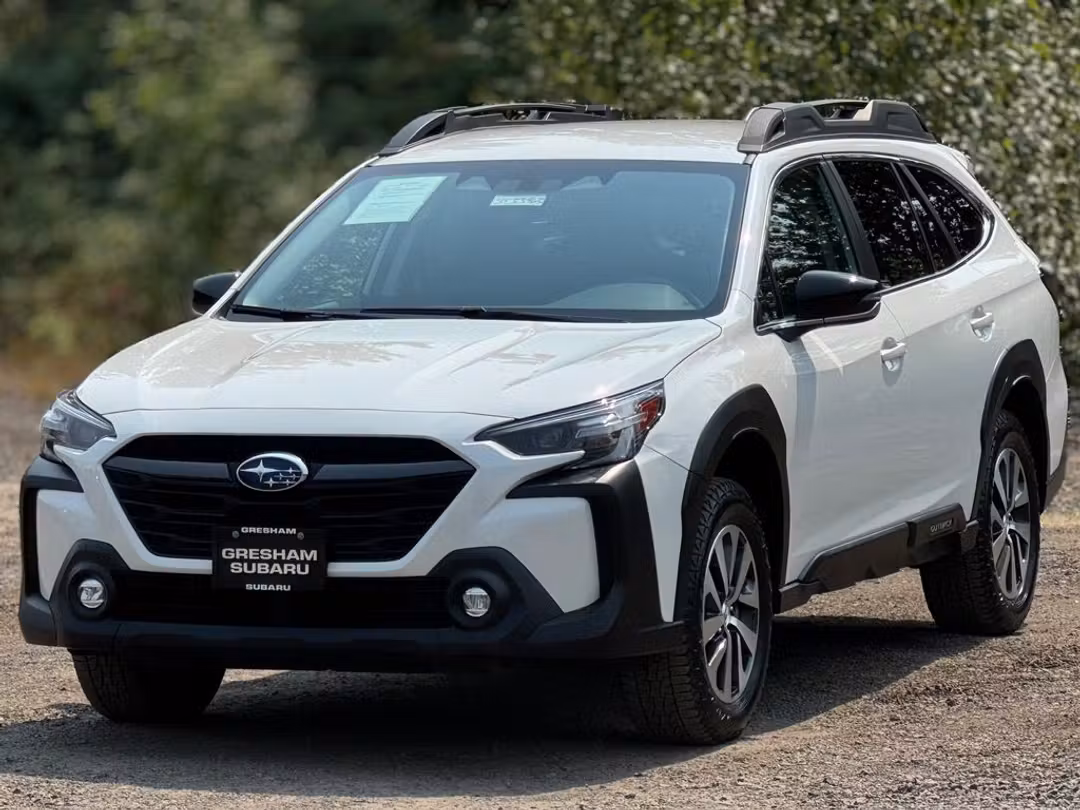 2024 Subaru Outback Premium - Image 3