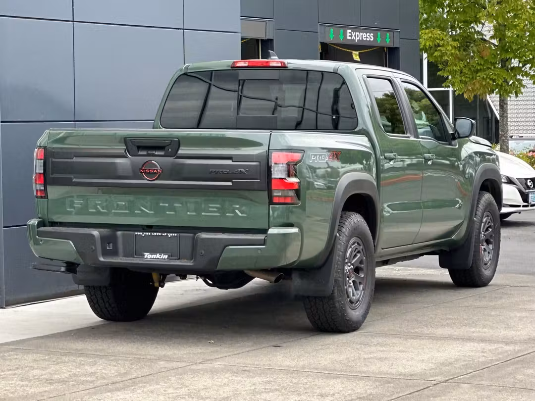 2025 Nissan Frontier PRO4X - Image 3