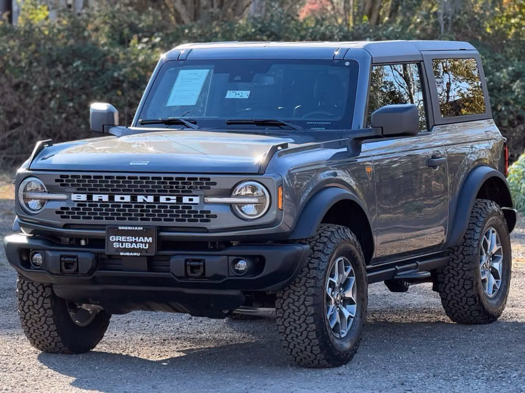 2025 Ford Bronco Badlands - Image 3