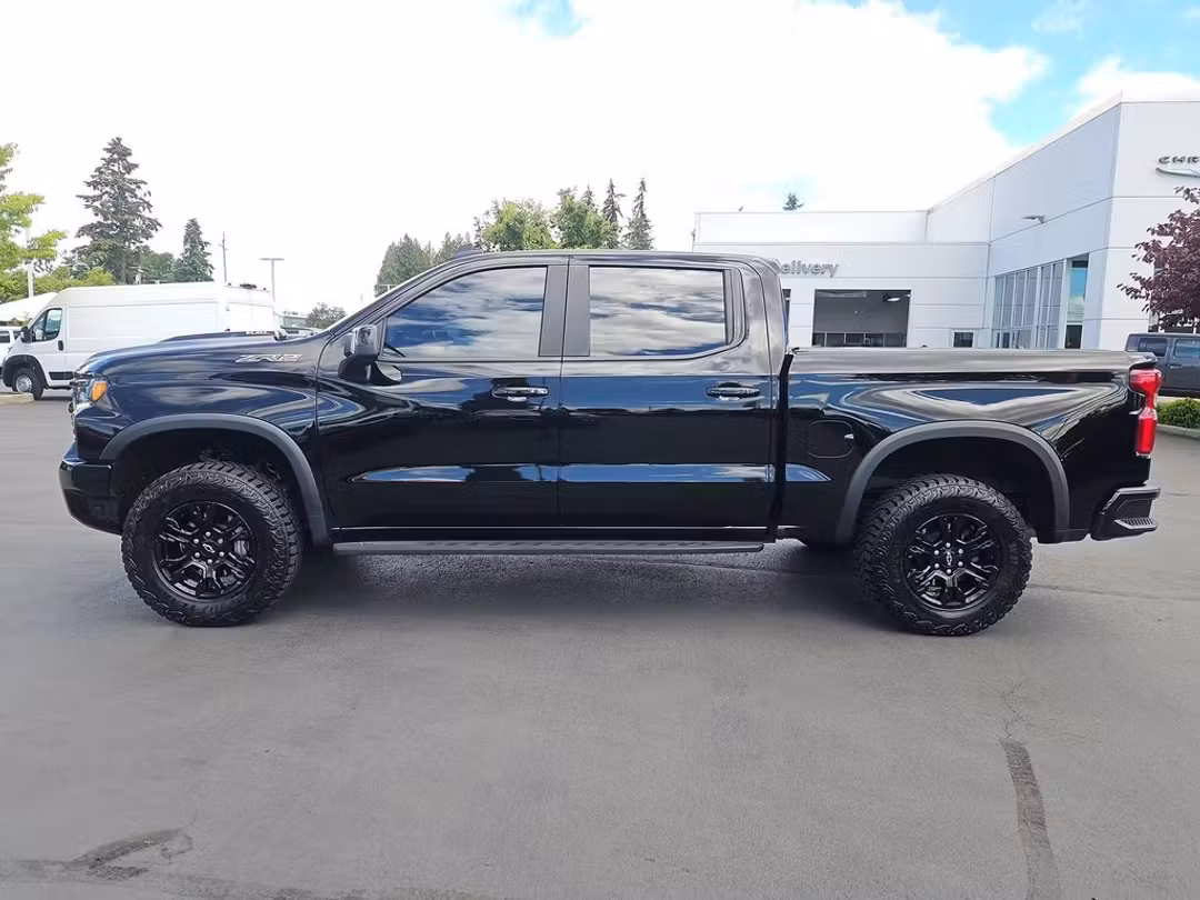 2022 Chevrolet Silverado 1500 ZR2 - Image 3