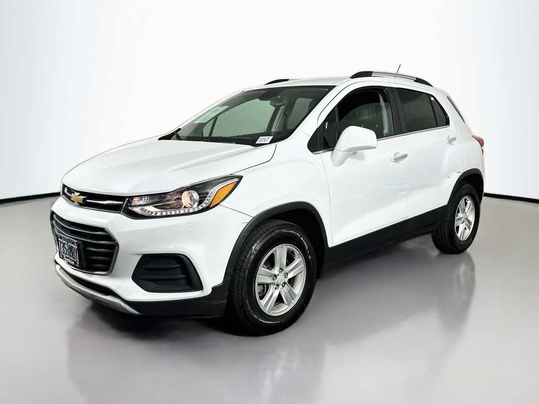 2017 Chevrolet Trax LT - Image 3