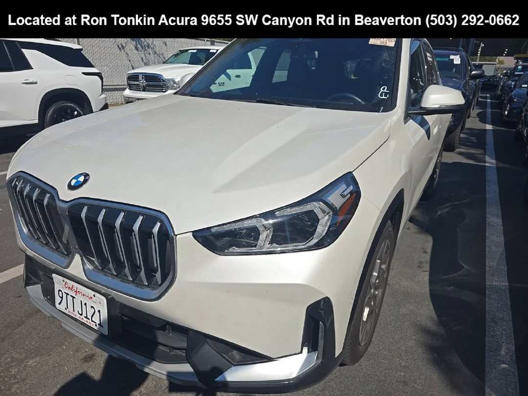 2025 BMW X1 xDrive28i - Image 3