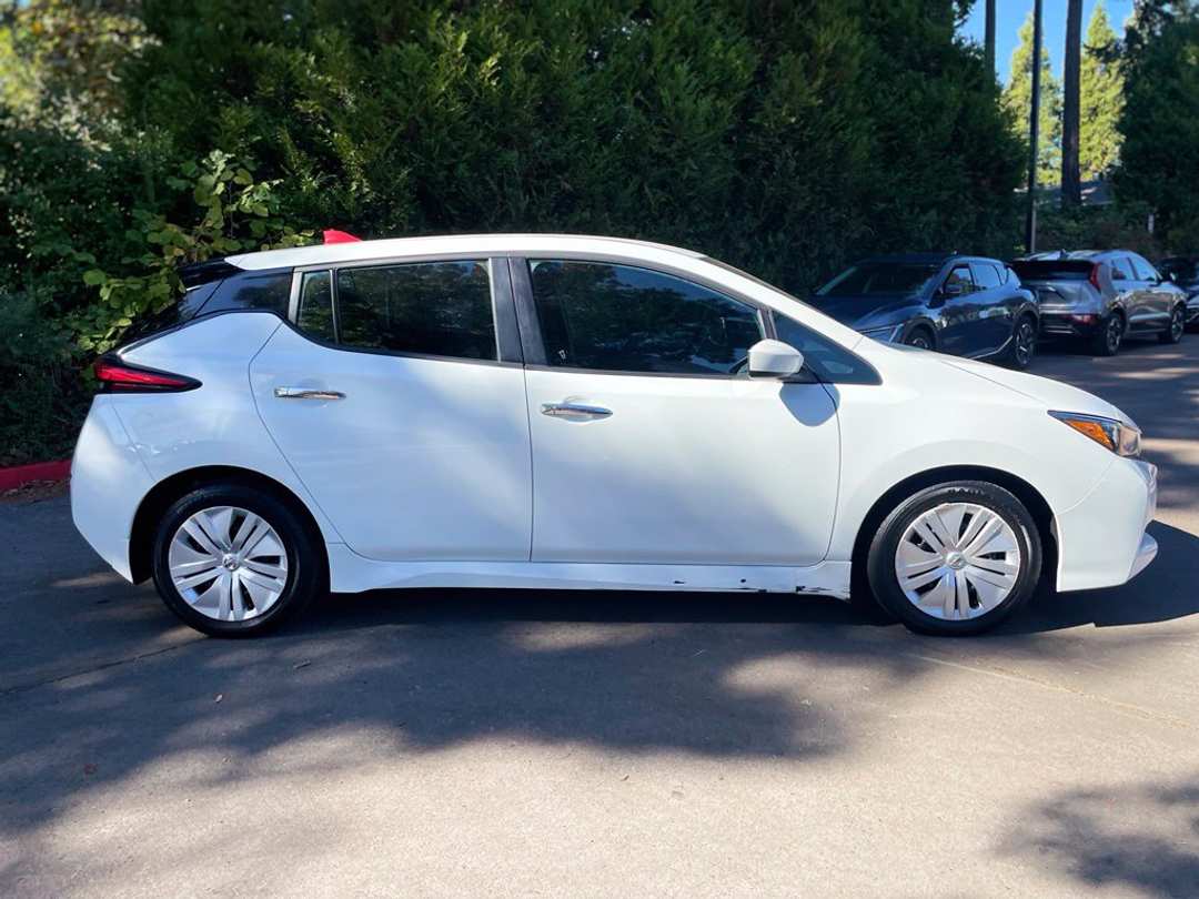 2021 Nissan LEAF S - Image 3