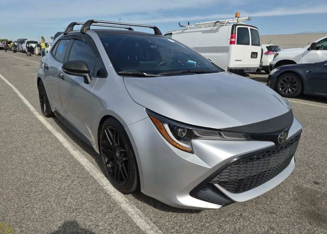 2020 Toyota Corolla SE - Image 2
