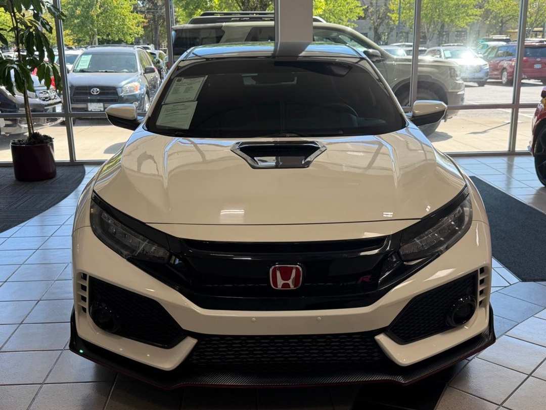 2019 Honda Civic Type R Touring - Image 3