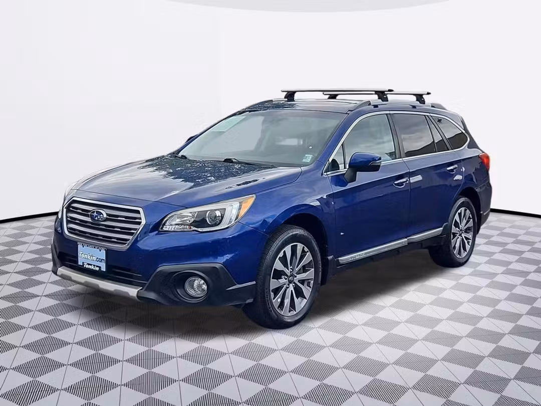 2017 Subaru Outback 2.5i - Image 2