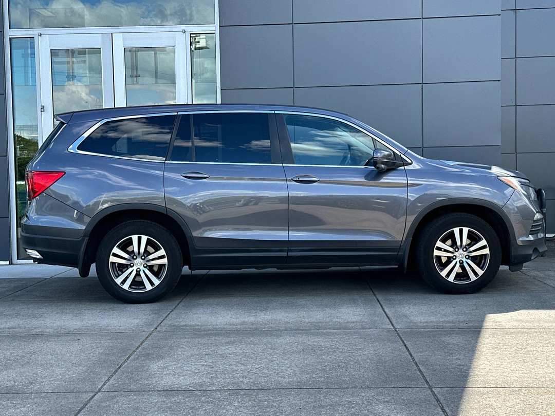 2016 Honda Pilot EXL - Image 2