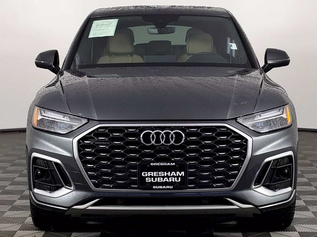 2022 Audi Q5 Sportback 45 S line Premium - Image 2