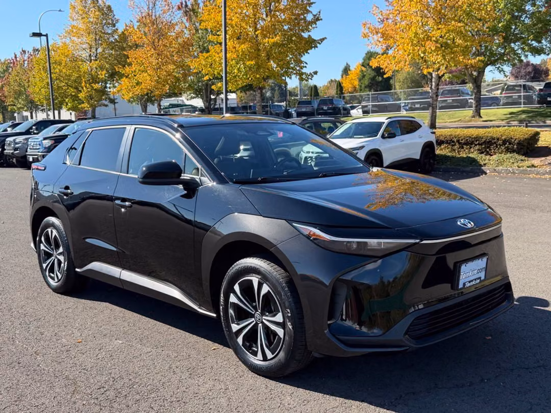 2024 Toyota Bz4X XLE - Image 2