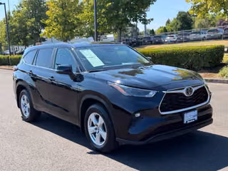 2024 Toyota Highlander LE