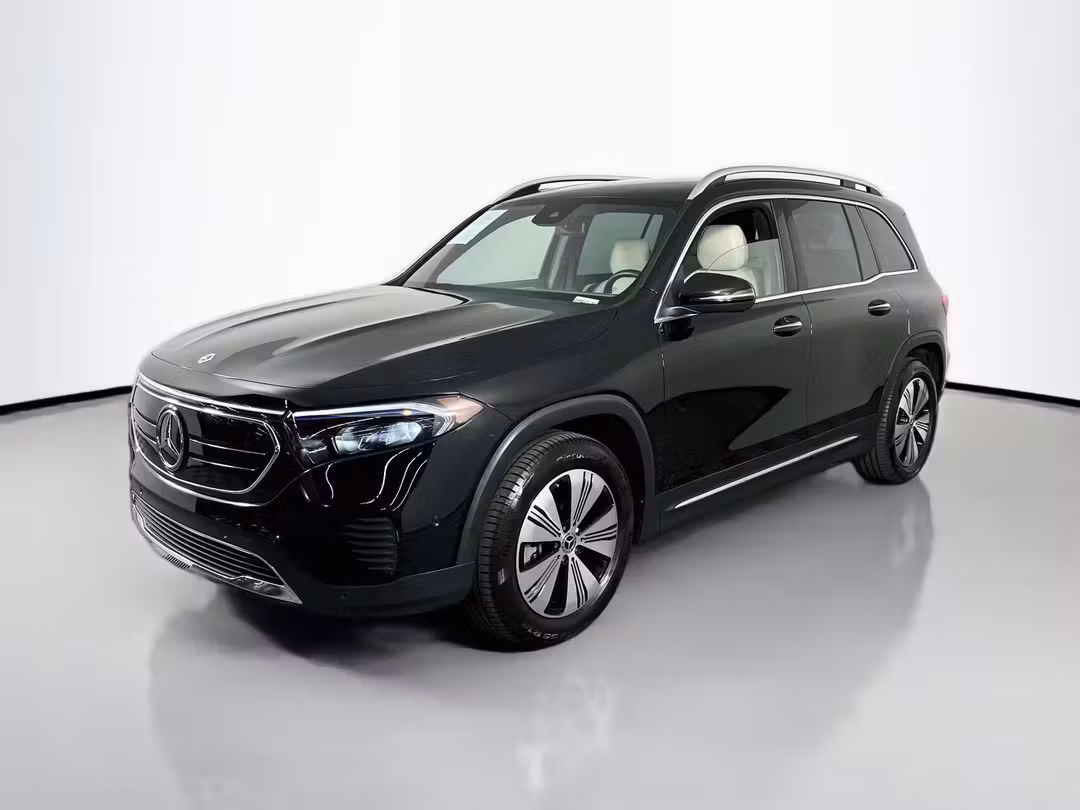 2023 Mercedes-Benz EQB 300 - Image 3