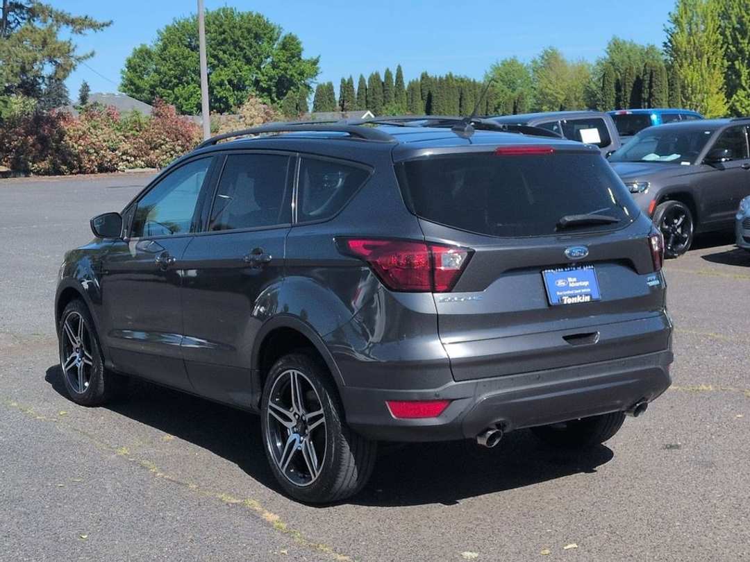 2019 Ford Escape SEL - Image 3