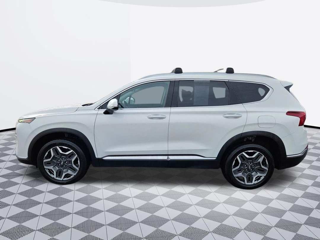 2022 Hyundai Santa Fe Plug-In Hybrid SEL Convenience - Image 3
