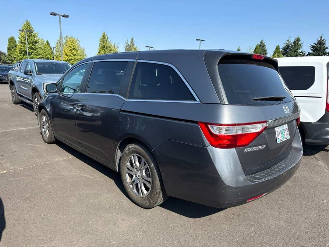 2012 Honda Odyssey EXL - Image 3