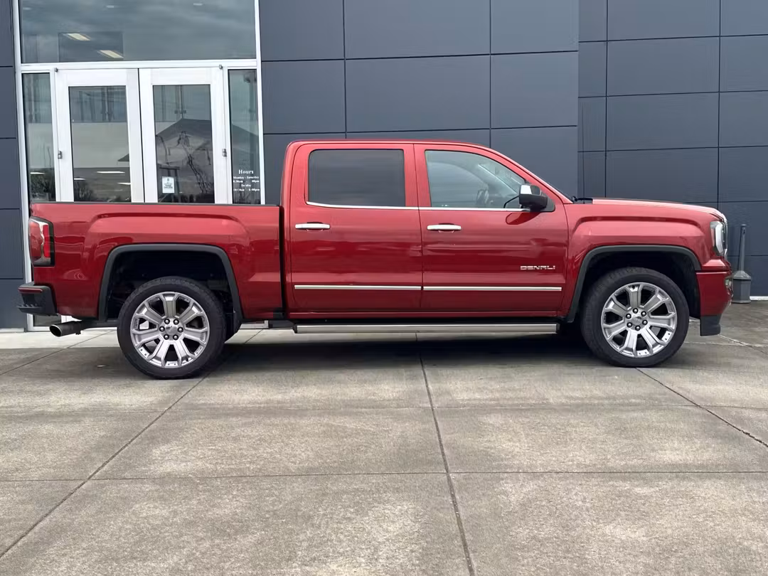 2018 GMC Sierra 1500 Denali - Image 2