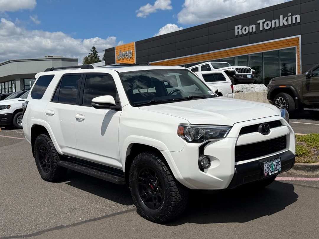 2018 Toyota 4Runner SR5 Premium - Image 2