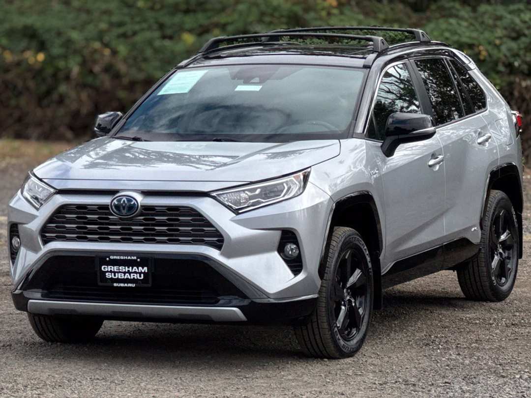 2021 Toyota Rav4 Hybrid XSE - Image 3