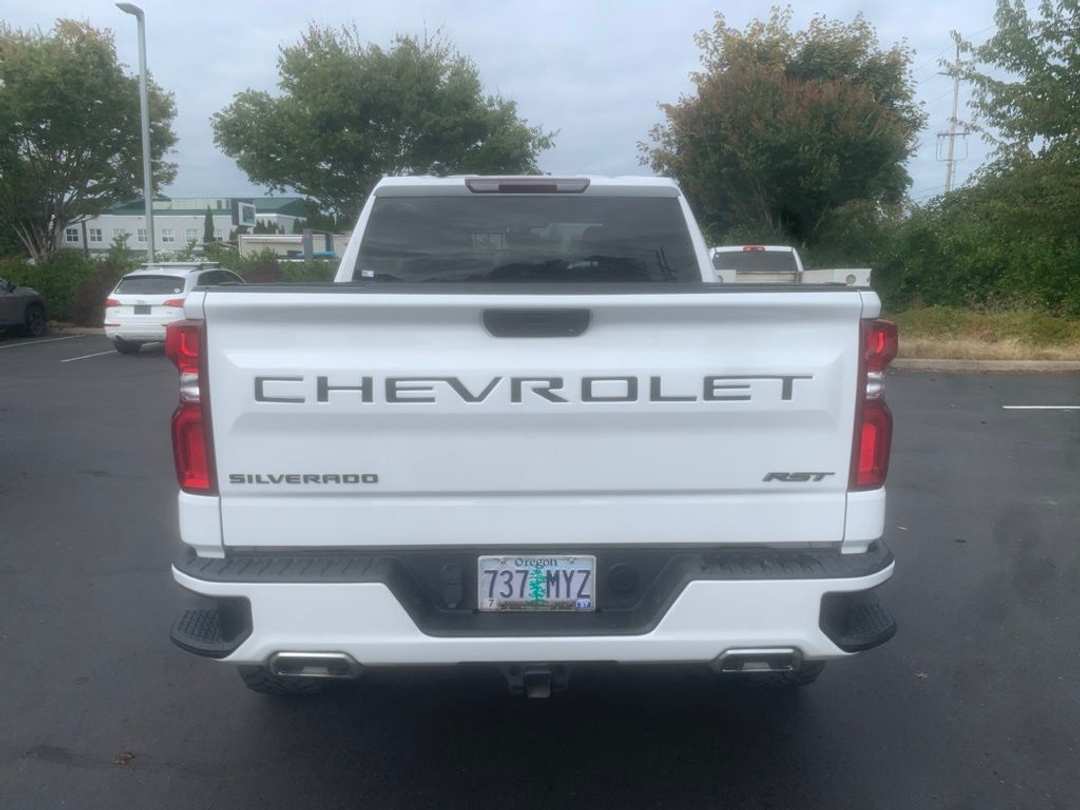 2021 Chevrolet Silverado 1500 RST - Image 3