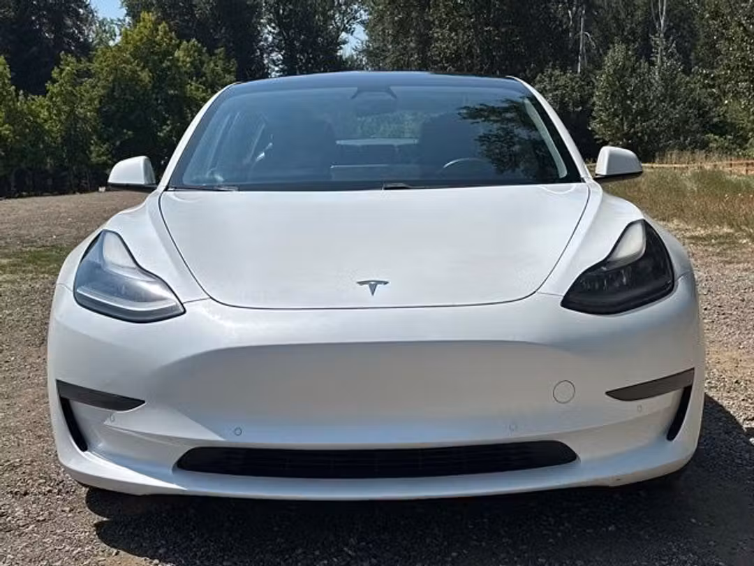 2021 Tesla Model 3 Standard Range Plus - Image 3