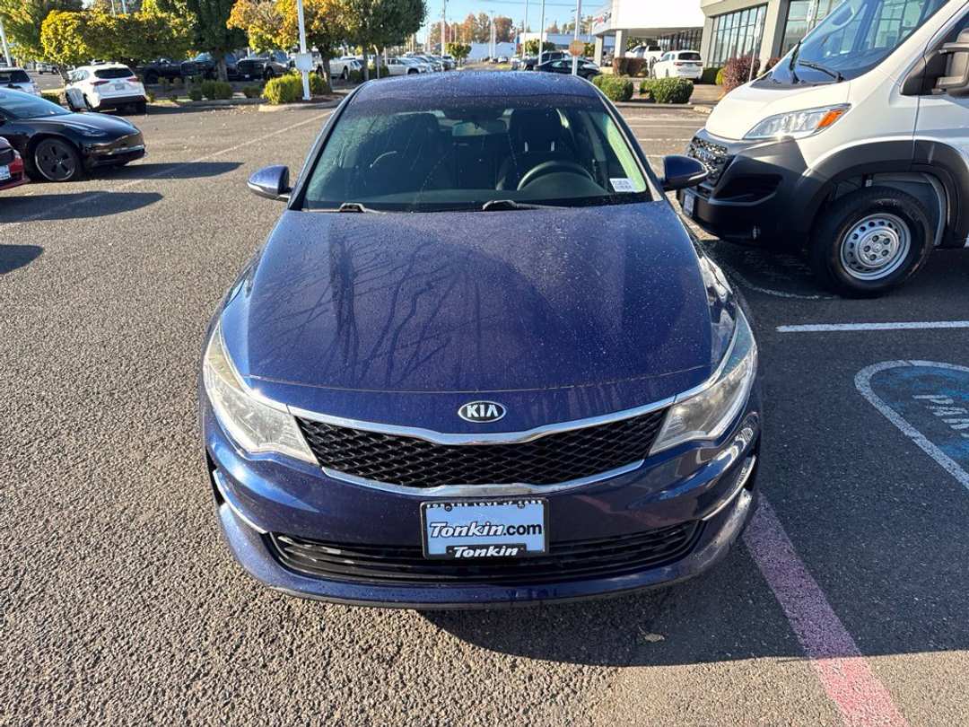 2017 Kia Optima LX - Image 2