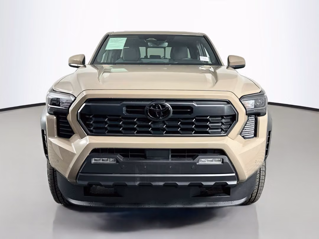 2026 Toyota Tacoma Hybrid TRD Off Road - Image 2