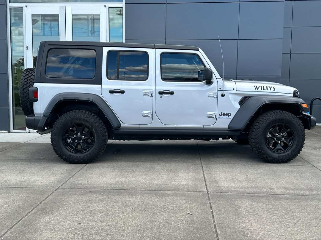 2023 Jeep Wrangler Willys 4xe - Image 3
