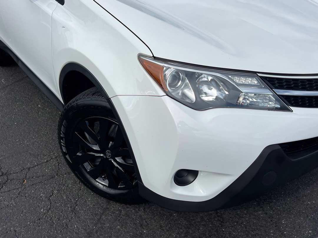 2015 Toyota Rav4 LE - Image 2