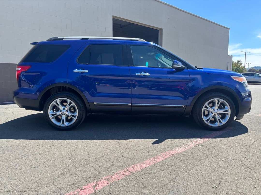 2014 Ford Explorer Limited - Image 3