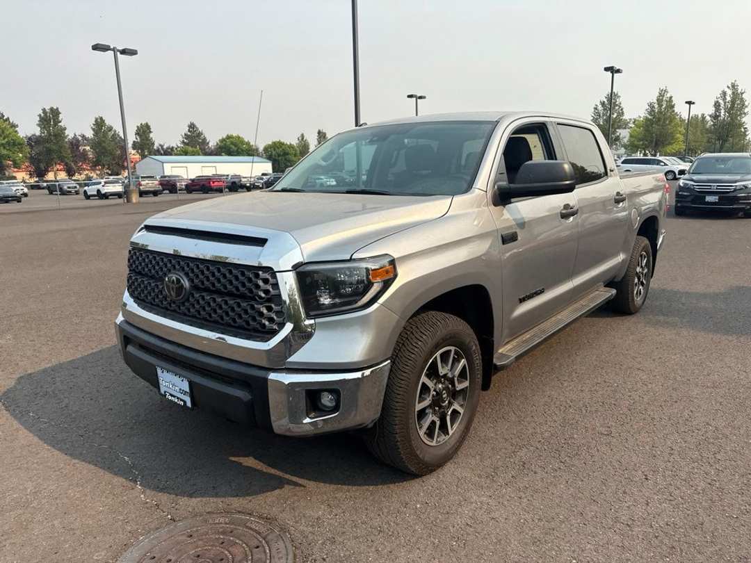 2019 Toyota Tundra SR5 - Image 3
