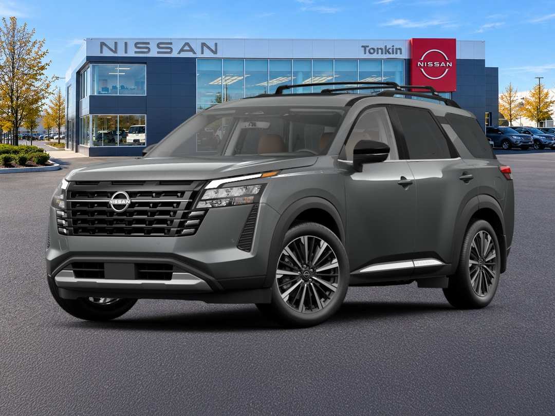 2026 Nissan Pathfinder Platinum - Image 3