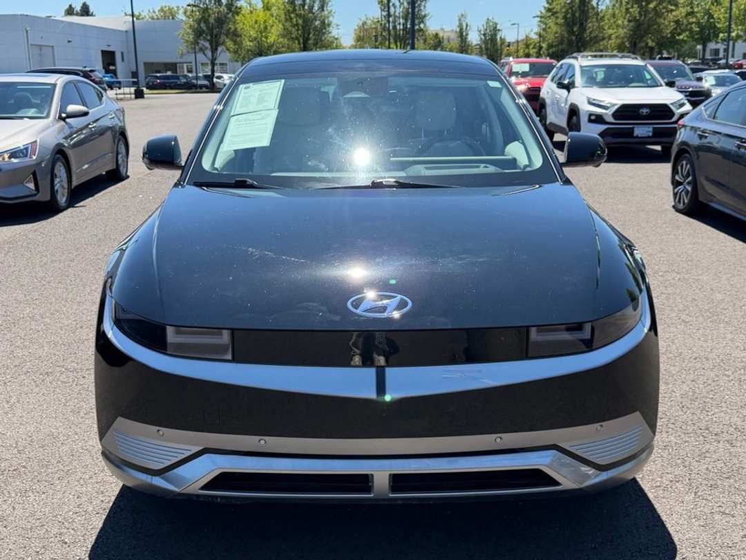 2023 Hyundai Ioniq 5 Limited - Image 3