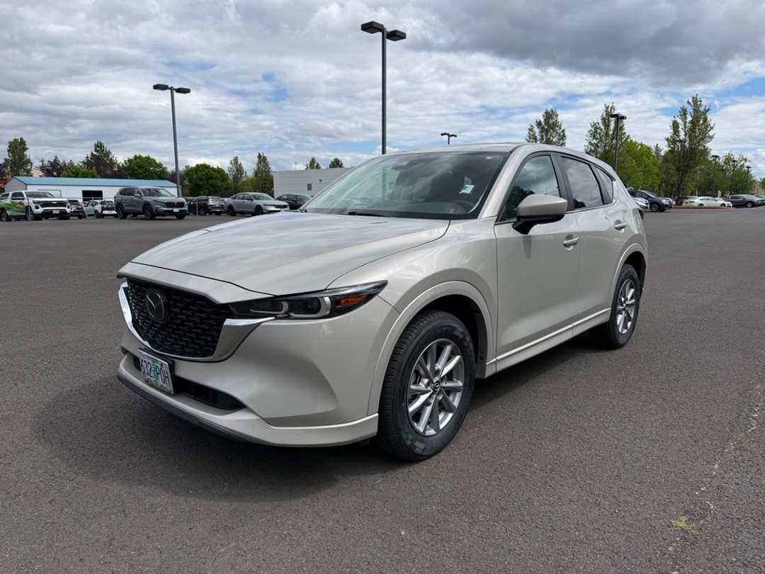 2024 MAZDA CX-5 2.5 S Preferred Package - Image 3