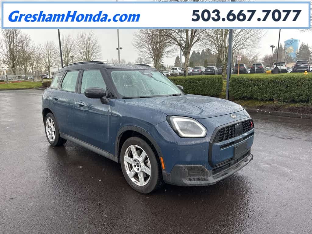 2025 MINI Cooper S Countryman Signature Plus