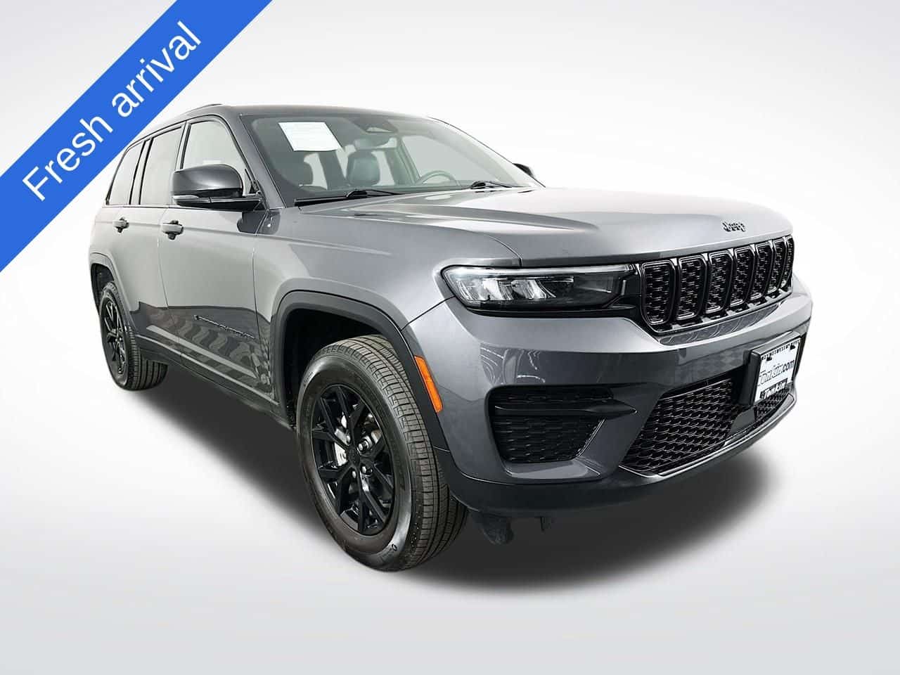 2024 Jeep Grand Cherokee Altitude - Image 1